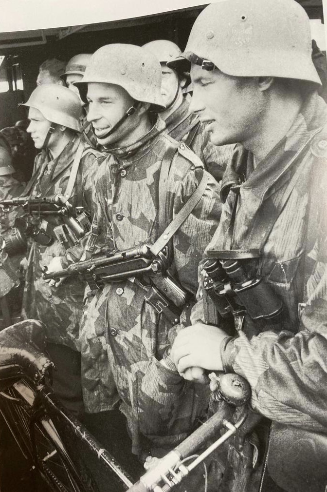 2cce4317-77a2-4da3-826d-22d76e149706.jpeg - mp5